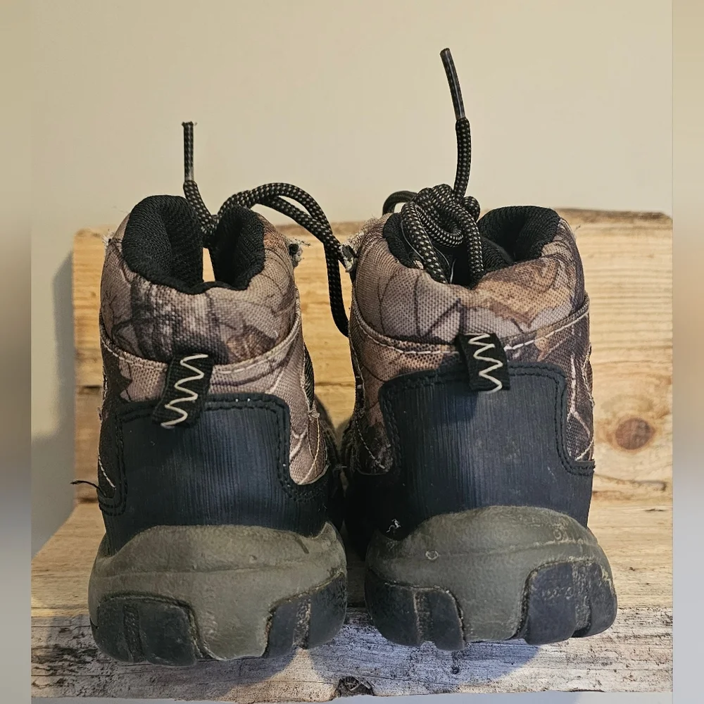 Youth Size 1 Camoflauge Hiking Boots Unbranded